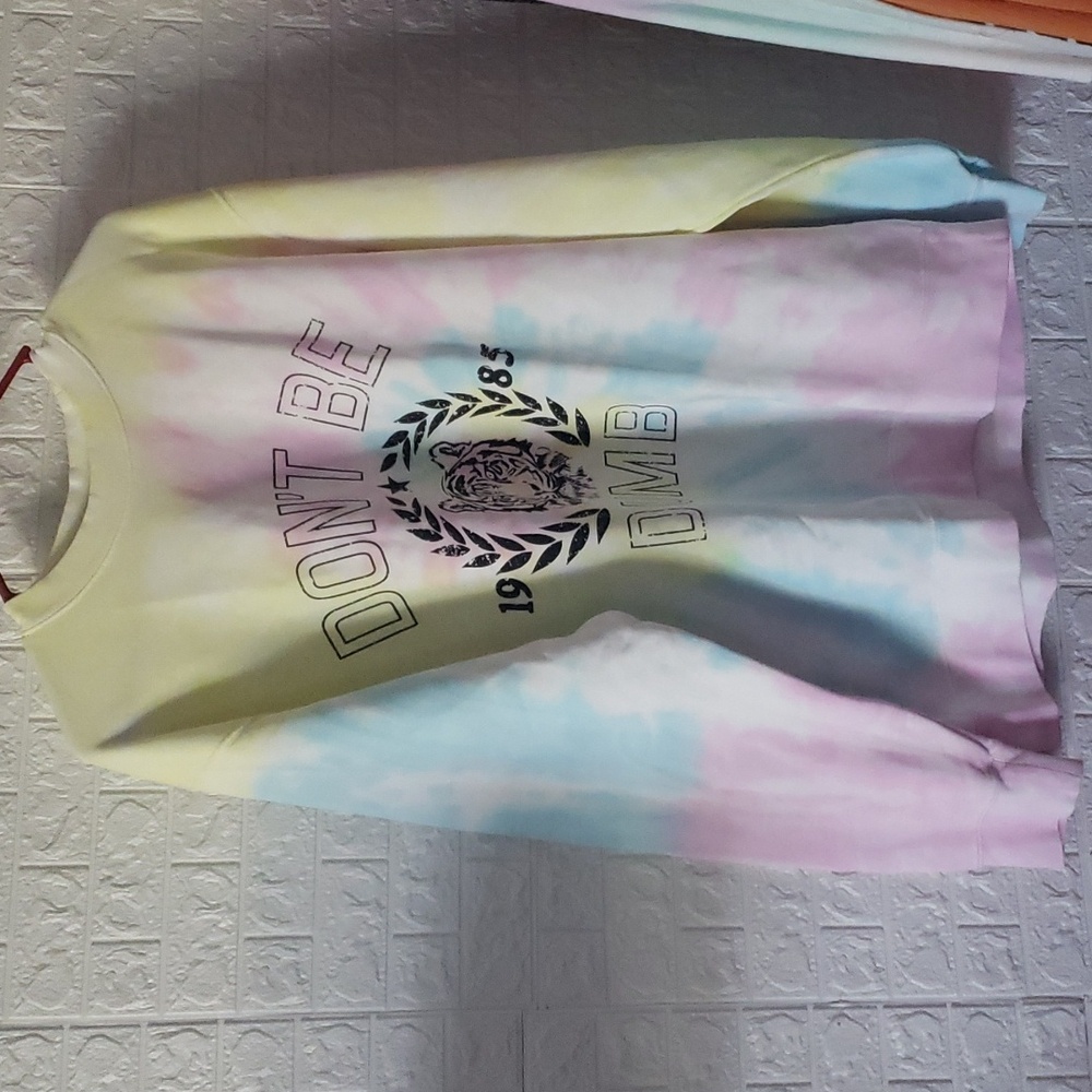 lulusimonstudio sweat shirt